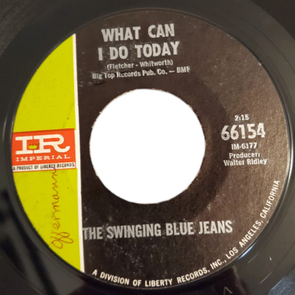 Swinging Blue Jeans 1966 Imperial 45rpm Don't Make Me Over What Can I Do Today - Picture 4 of 4